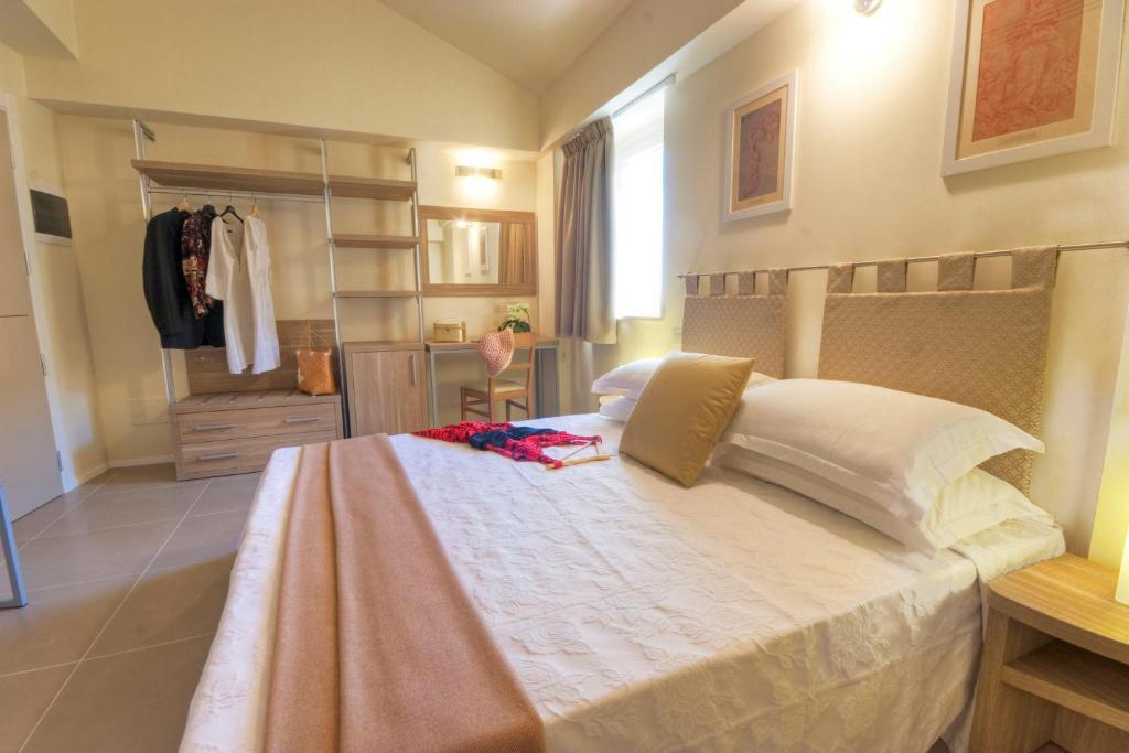 Palazzo Ruschioni Boutique Hotel Camerano Room photo